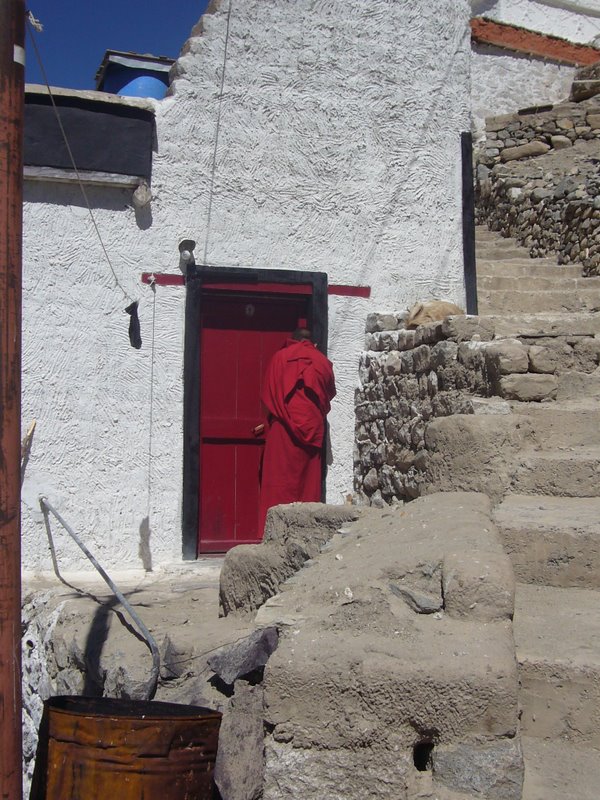 Travel - India - Ladakh - Thikse - Heading Up